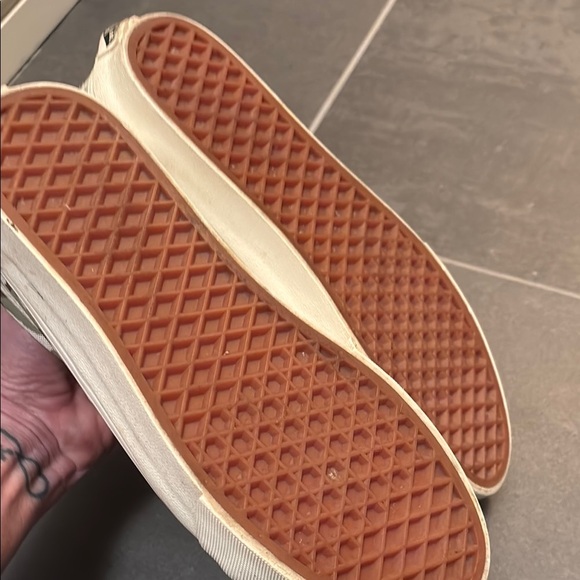 Vans Camouflage Sneakers 7.5 - Picture 6 of 8